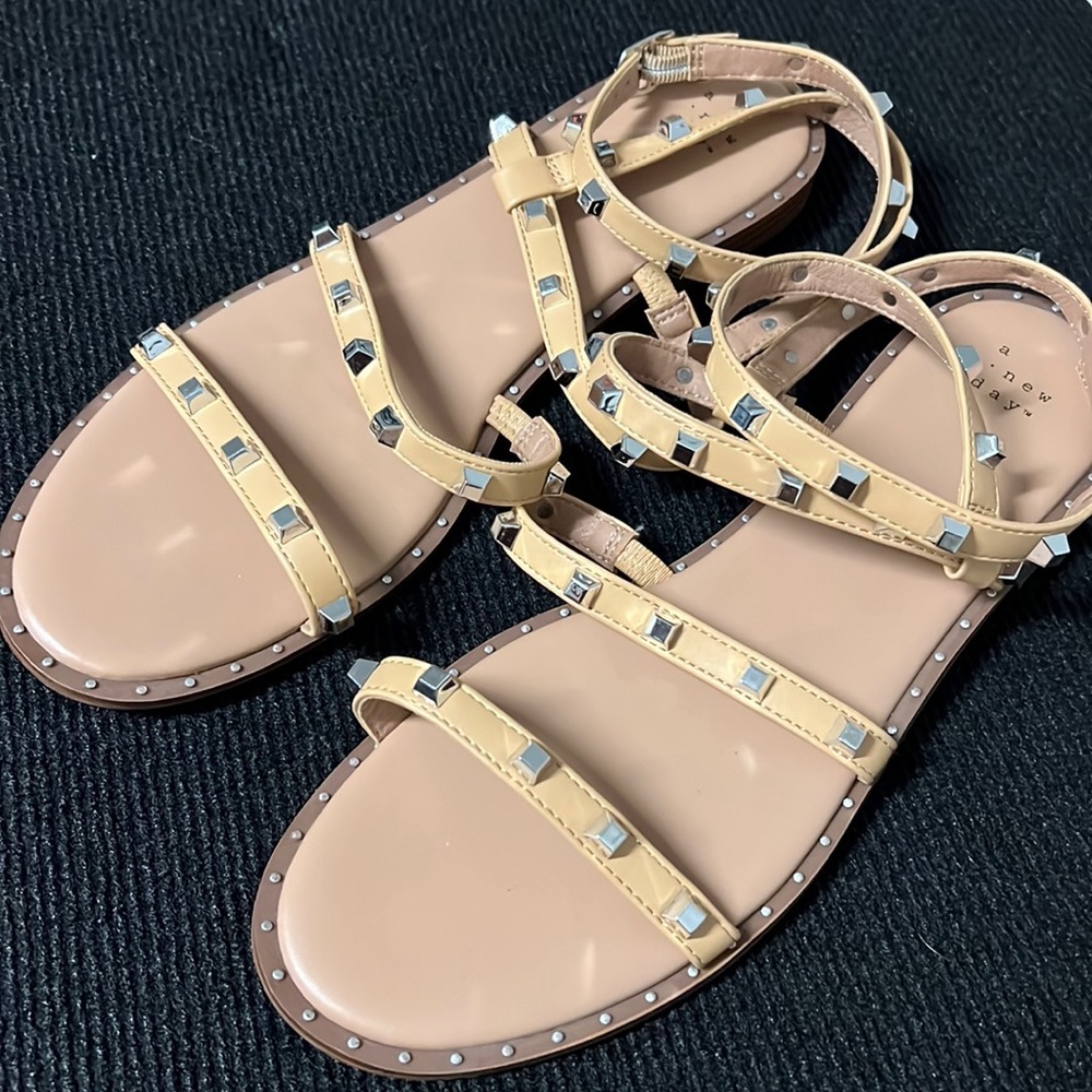 Size 11 sandals